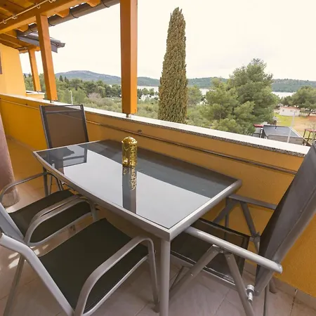 Apartment Neptun *