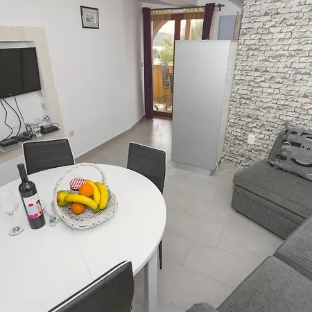 Neptun Apartment *