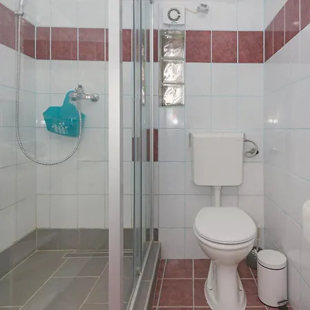 Neptun Apartment Pirovac